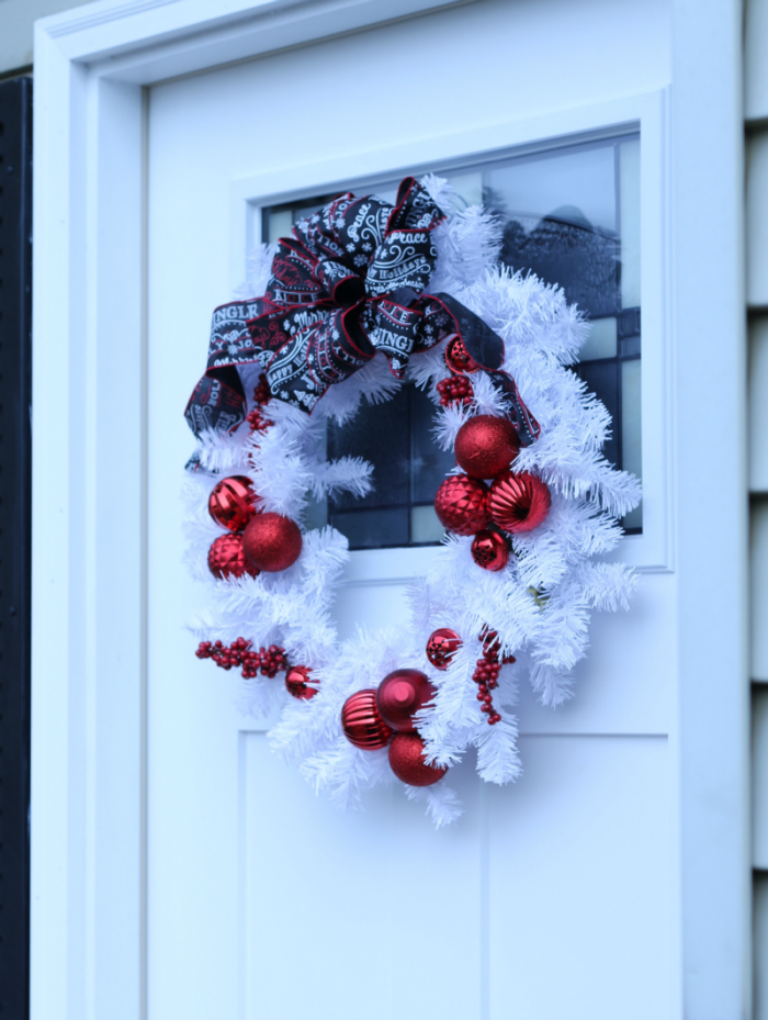 Red and White Christmas Wreath - Home for the Holidays - The How-To Home