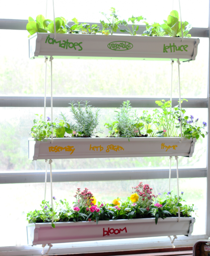 Lady Create-a-lot: Rain gutter shelves = THREAD storage