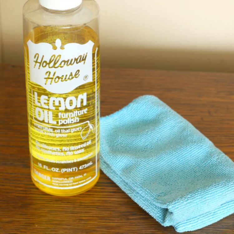 How To Remove White Water Rings and Steam Stains from Wood The HowTo