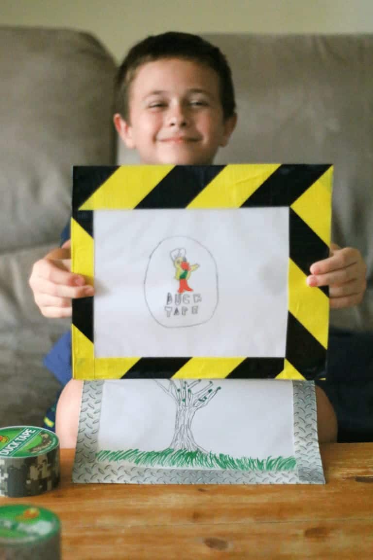 Crafting with kids - Duck Tape Interchangeable Art Gallery at cupcakesandcrinoline.com