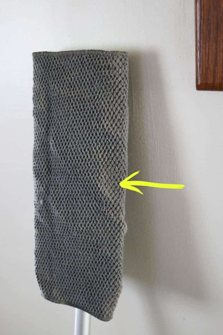 How to Clean Walls Fast and Easy The HowTo Home