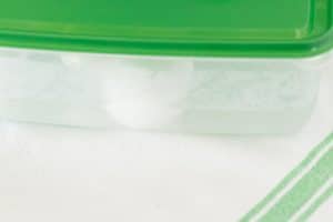 How-To: The Easiest Way to Peel Hard Cooked Eggs - The How-To Home