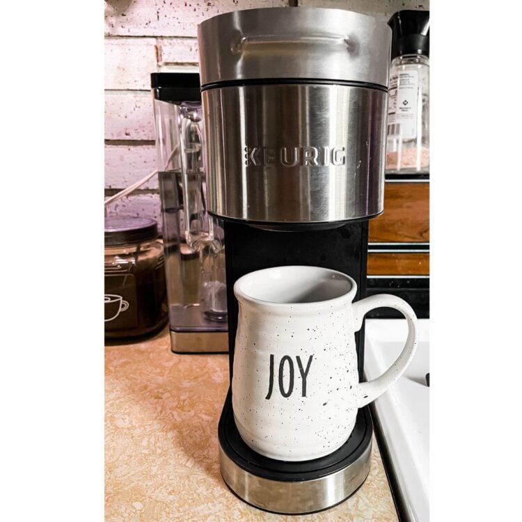 White Vinegar vs Keurig Descaling Solution The HowTo Home