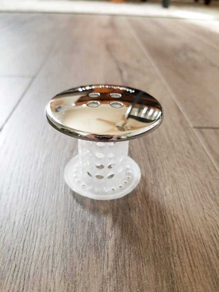 Mushroom situation in the bathroom sink : r/CleaningTips