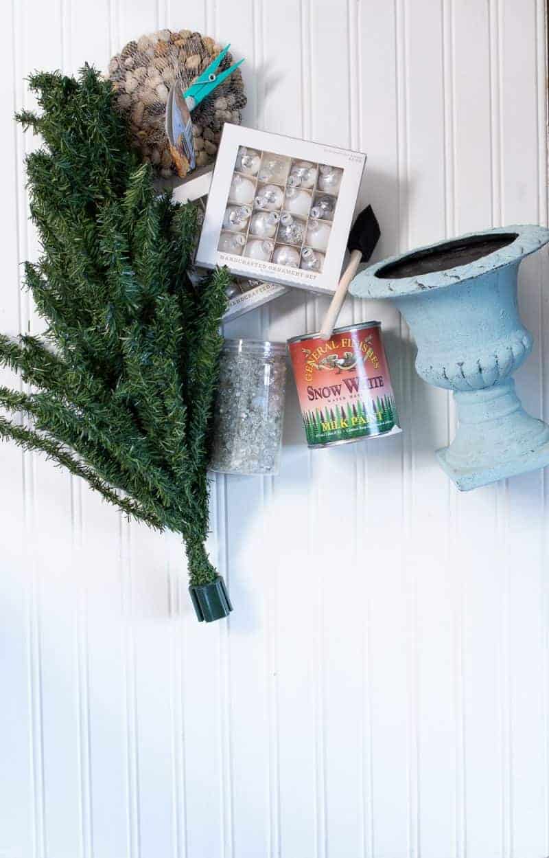 How to Make a Feather Tree-A DIY Christmas Craft 