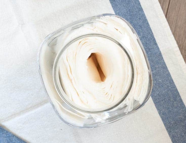 HOMEMADE LYSOL WIPES (HOW TO MAKE YOUR OWN DISINFECTANT WIPES) The