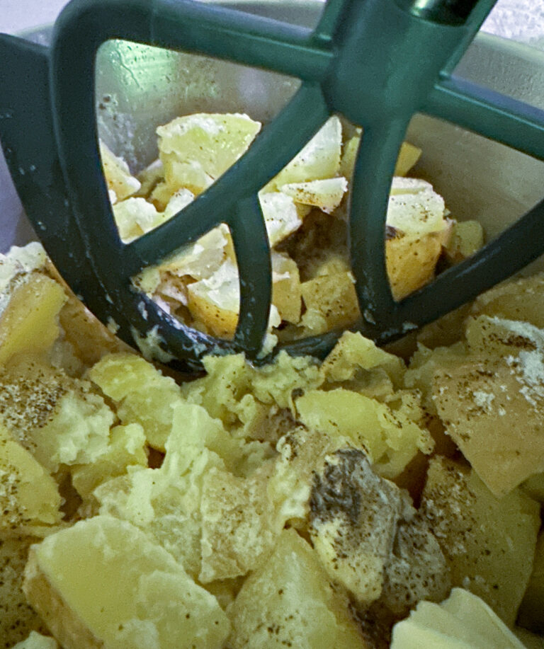 The Best Mashed Potatoes Recipe Made with a Mixer The HowTo Home