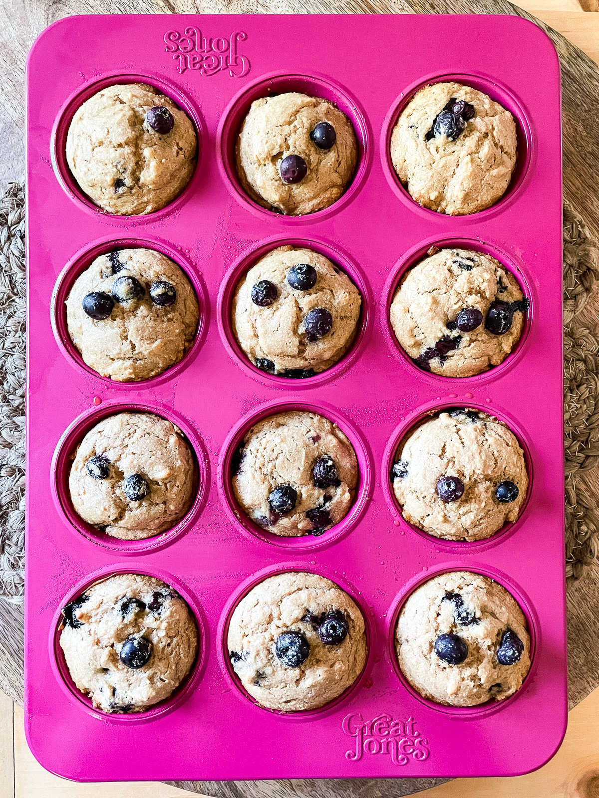 https://thehowtohome.com/wp-content/uploads/2022/08/Kodiak-Cakes-Muffin-Recipe-with-Blueberries-11.jpg