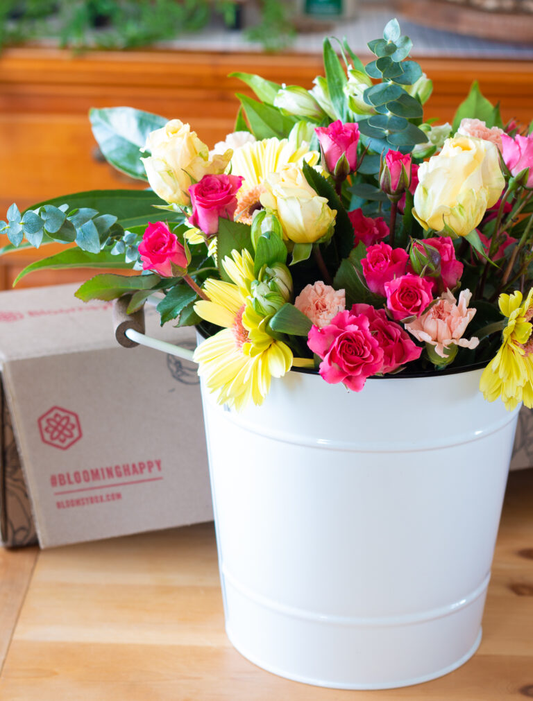 The Super Easy Way to Arrange Flowers The HowTo Home